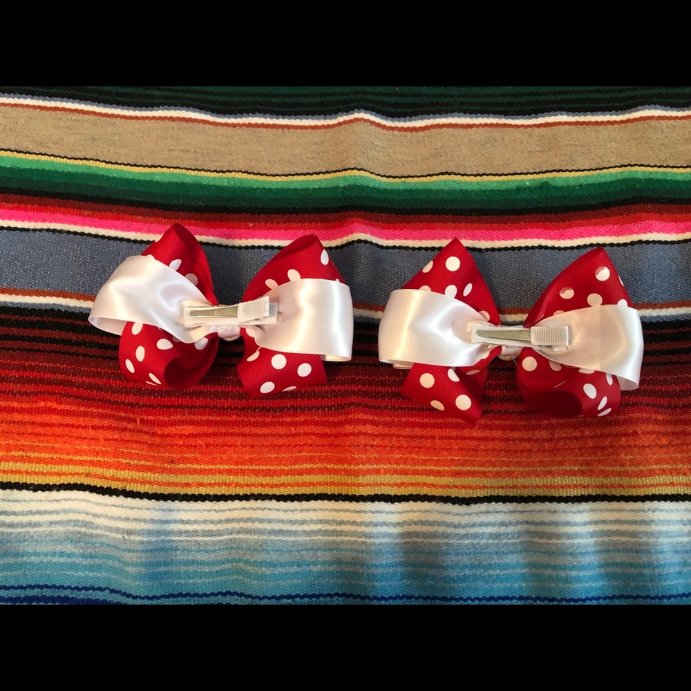 Mickey Mouse bows - Picture 2 of 4